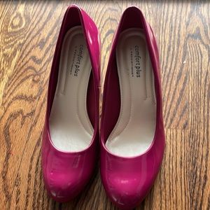 Predictions Womens Karmen Pump 